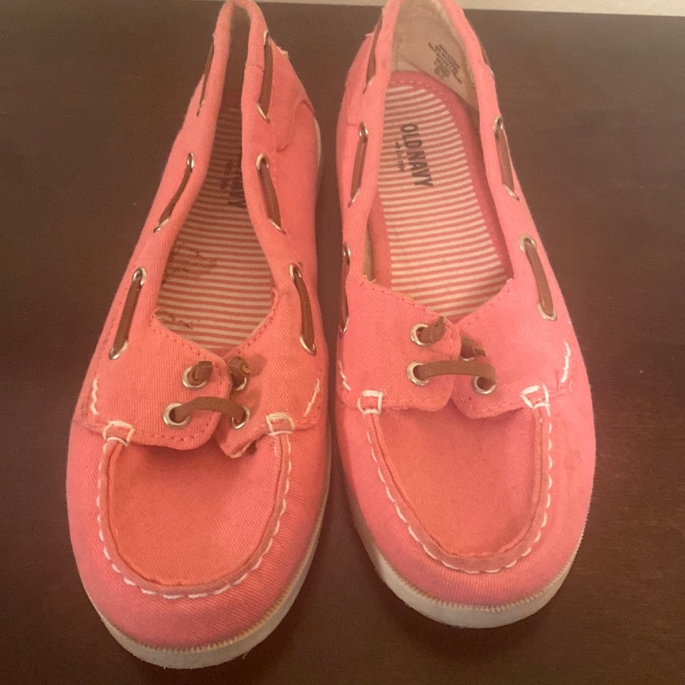 Old navy boat shoes color pink